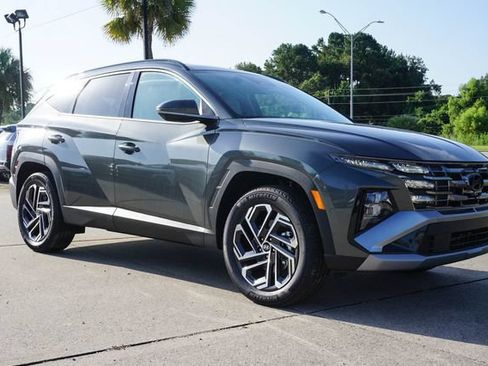 Used 2026 Hyundai Tucson Limited AWD/4WD image 2