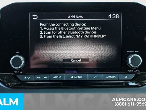 Used 2025 Nissan Pathfinder S image 41