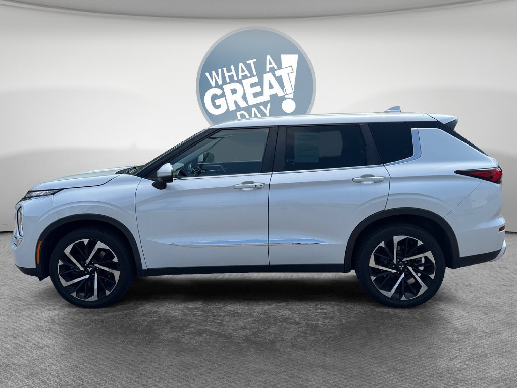 Used 2022 Mitsubishi Outlander SE AWD/4WD image 7