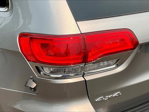 Used 2014 Jeep Grand Cherokee Laredo AWD/4WD image 22