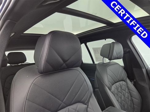 Used 2023 BMW X5 xDrive45e w/ Luxury Seating Package image 19