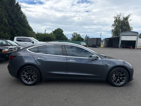 Used 2018 Tesla Model 3 Long Range AWD/4WD image 7