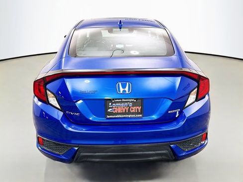 Used 2017 Honda Civic Touring image 7