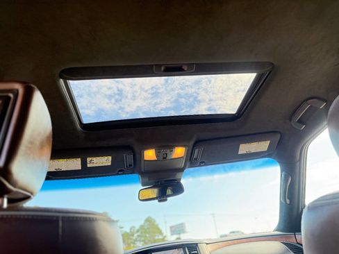 Used 2017 INFINITI QX80 Limited w/ All Season Package image 26