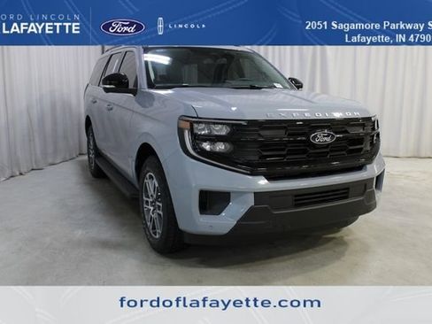 New 2026 Ford Expedition Active AWD/4WD image 1