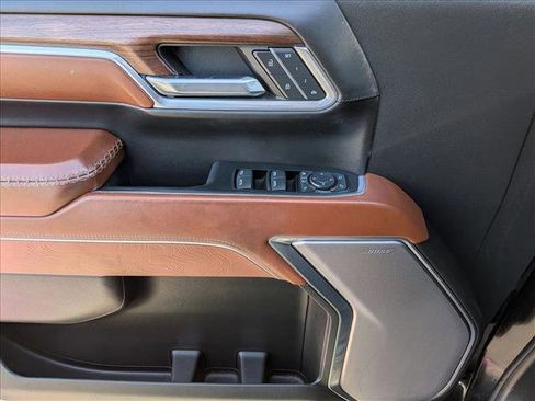 Used 2024 GMC Sierra 2500 Denali Ultimate w/ Max Trailering Package image 15