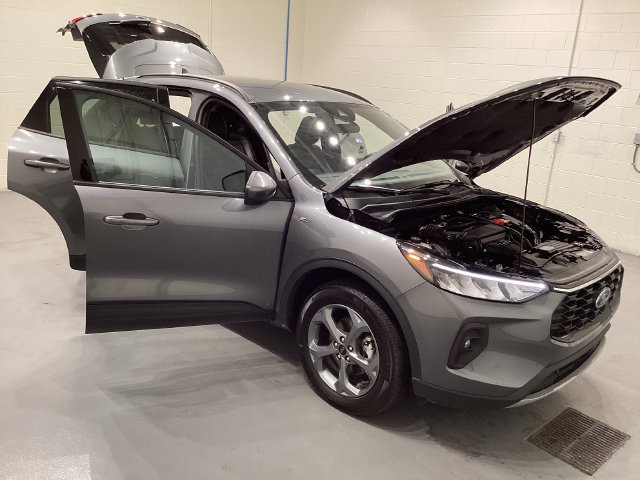 Used 2025 Ford Escape ST-Line Select AWD/4WD image 10