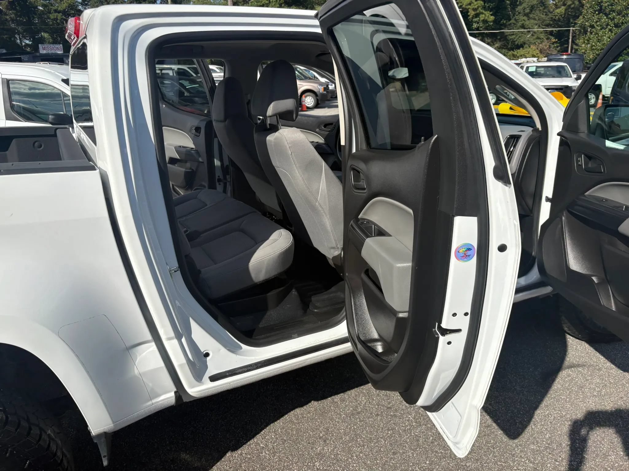 Used 2016 Chevrolet Colorado W/T w/ WT Convenience Package RWD image 7