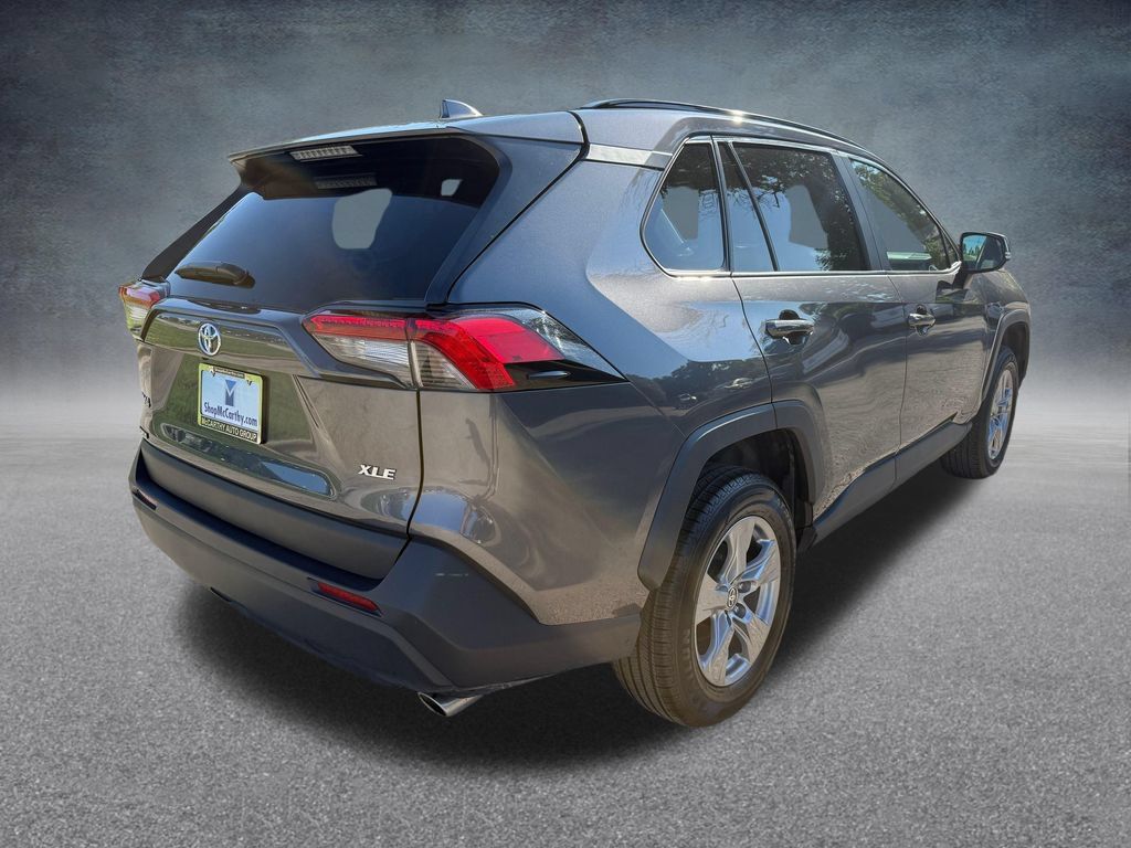 Used 2025 Toyota RAV4 XLE FWD image 12