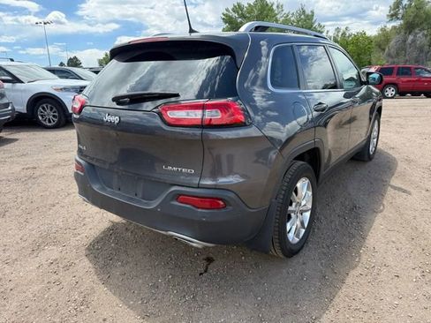 Used 2016 Jeep Cherokee Limited w/ Technology Group AWD/4WD image 6