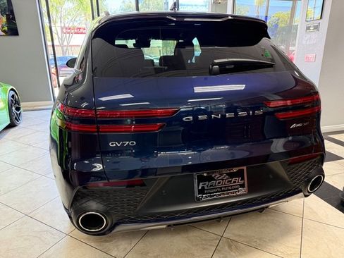 Used 2025 Genesis GV70 3.5T Sport w/ Sport Prestige Package AWD/4WD image 7