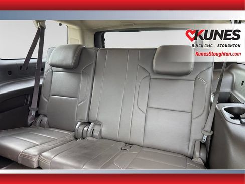 Used 2017 GMC Yukon XL Denali w/ Open Road Package AWD/4WD image 39