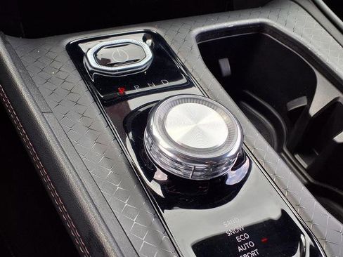 Used 2025 Jeep Wagoneer S Limited image 14