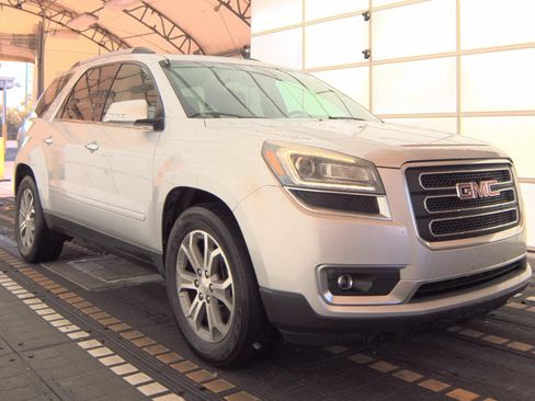 Used 2013 GMC Acadia SLT image 3
