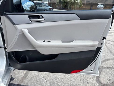 Used 2019 Hyundai Sonata SE FWD image 24