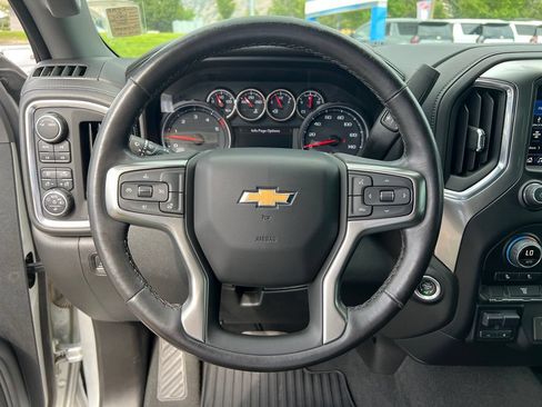Used 2021 Chevrolet Silverado 2500 LTZ w/ Z71 Off-Road Package AWD/4WD image 31