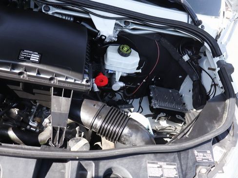 Used 2019 Mercedes-Benz Sprinter 2500 image 15