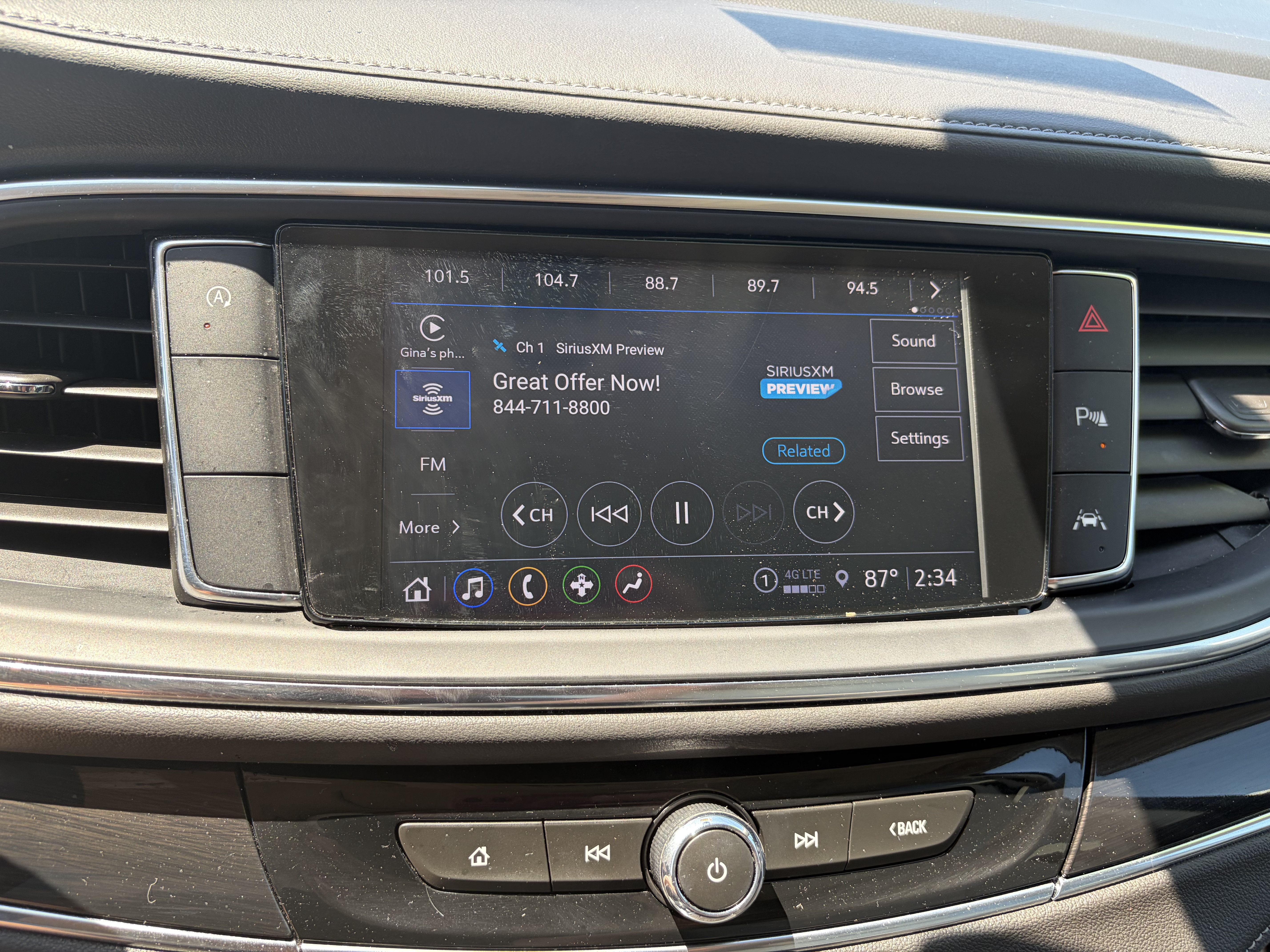 Used 2023 Buick Enclave Essence w/ Experience Buick Package FWD image 10