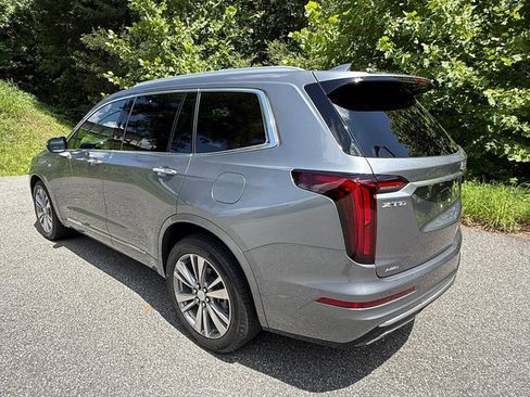 Used 2022 Cadillac XT6 Premium Luxury w/ Platinum Package AWD/4WD image 8