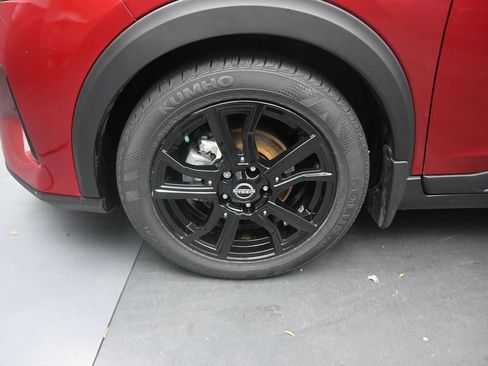 Used 2023 Nissan Kicks SR w/ SR Premium Package image 26