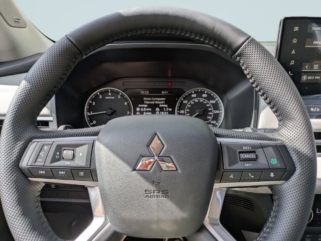 New 2026 Mitsubishi Outlander SE FWD image 29
