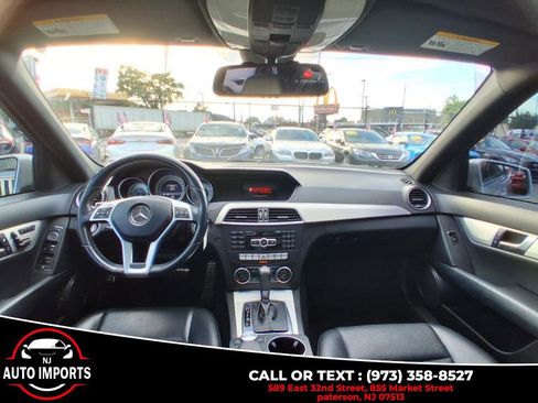 Used 2013 Mercedes-Benz C 300 Sport image 21