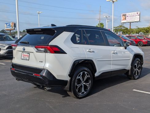 Certified 2023 Toyota RAV4 XSE w/ Weather Package AWD/4WD image 8