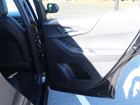 New 2026 Chevrolet Equinox LT image 49