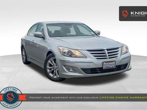 Used 2013 Hyundai Genesis 3.8 image 1