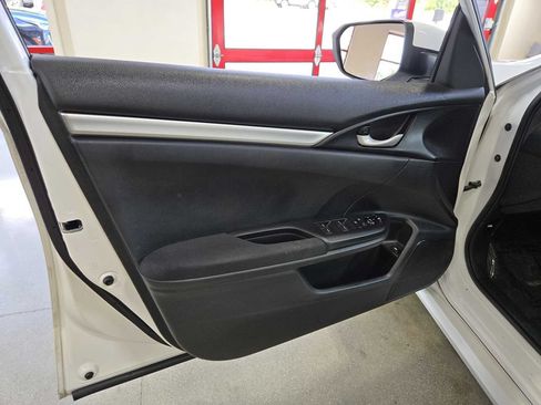 Used 2019 Honda Civic LX image 10