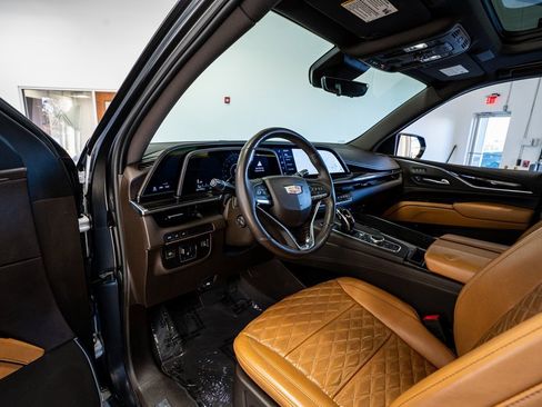 Used 2021 Cadillac Escalade Sport w/ Driver Assist Tech Package image 35