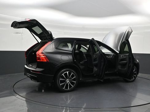 Certified 2024 Volvo XC60 B5 Plus w/ Protection Package Premier AWD/4WD image 35