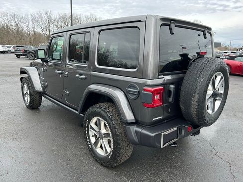 Used 2020 Jeep Wrangler Unlimited Sahara image 5