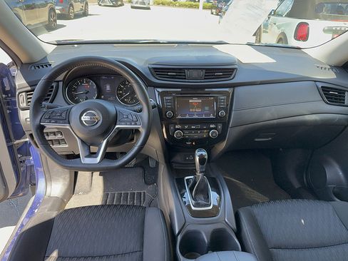 Used 2019 Nissan Rogue SV AWD/4WD image 7