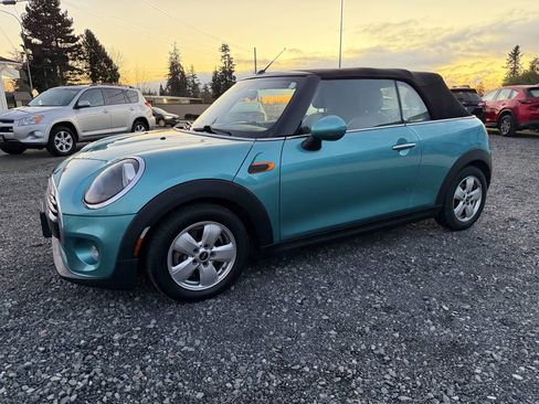 Used 2019 MINI Cooper Convertible w/ Signature Upholstery Package image 6