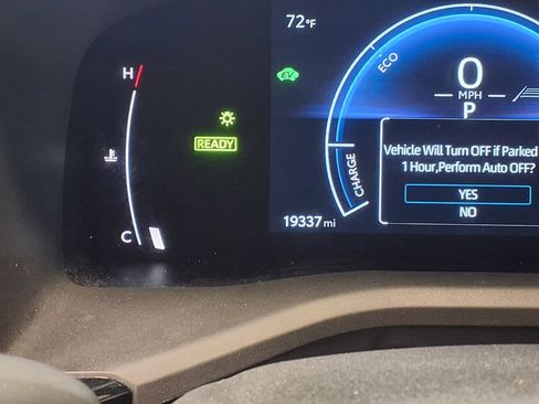 Used 2025 Toyota Camry SE w/ Convenience Package FWD image 22