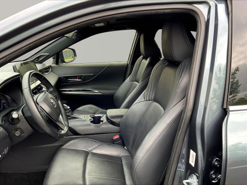 Used 2021 Toyota Venza Limited w/ Advanced Technology Package AWD/4WD image 21