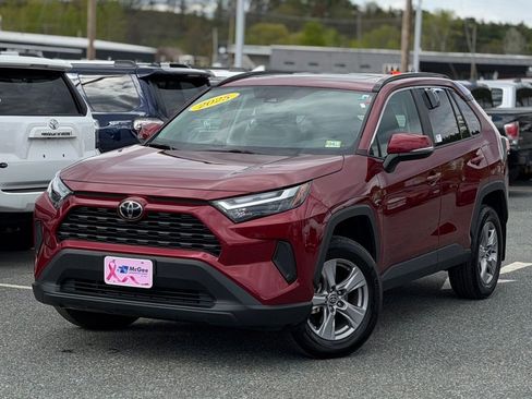 Certified 2025 Toyota RAV4 XLE w/ Convenience Package AWD/4WD image 1