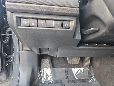 Used 2025 Toyota Camry LE w/ Convenience Package FWD image 25