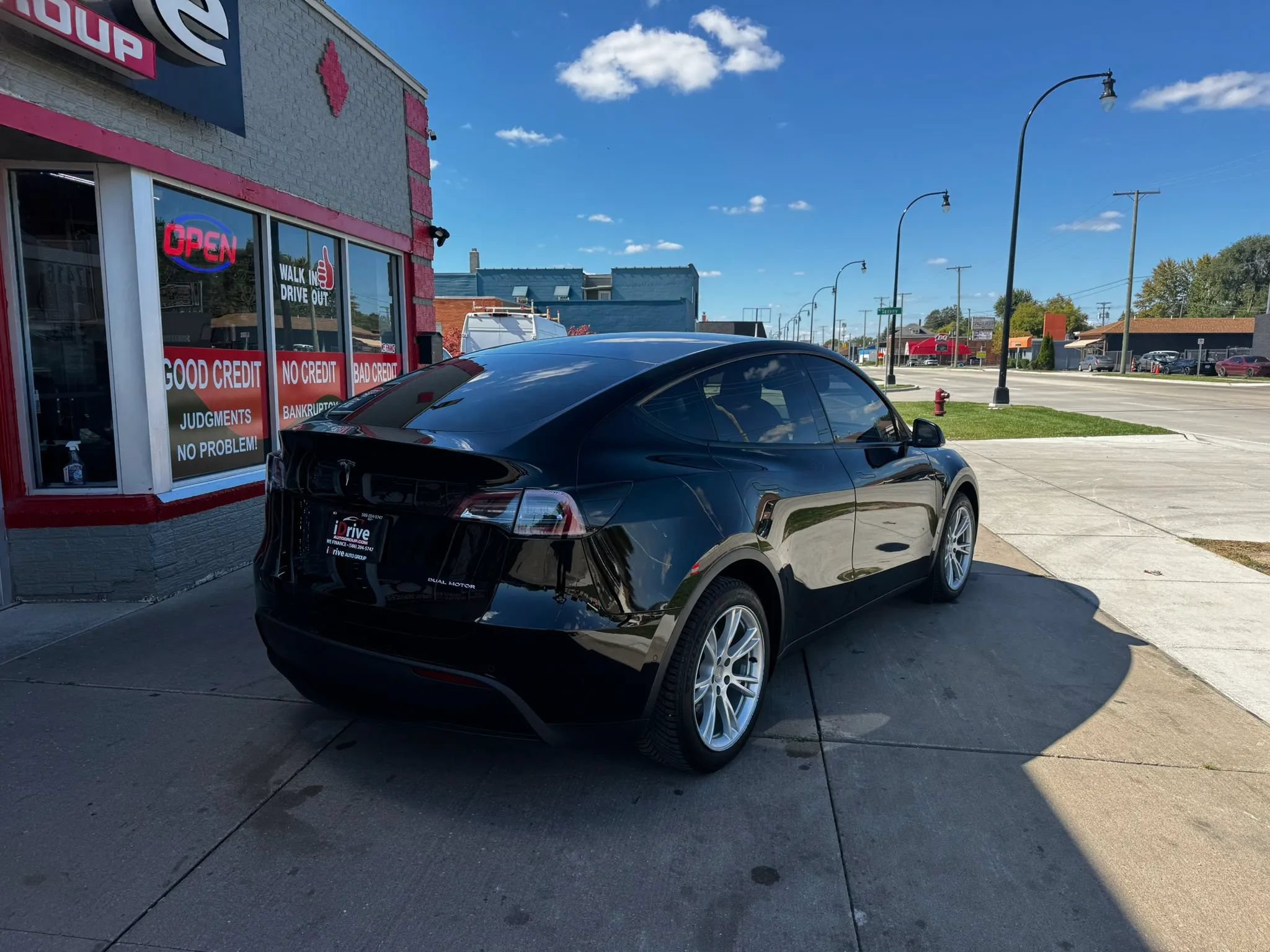 Used 2020 Tesla Model Y Long Range AWD/4WD image 3