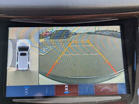 Used 2020 Cadillac Escalade Premium Luxury image 24