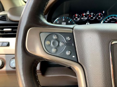 Used 2019 GMC Yukon Denali w/ Denali Ultimate Package AWD/4WD image 24