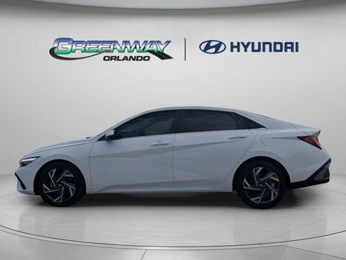 Used 2024 Hyundai Elantra Limited FWD image 6