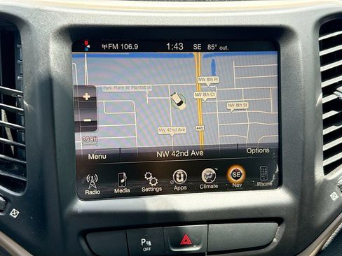Used 2016 Jeep Cherokee Latitude w/ Safety/Convenience Group FWD image 14
