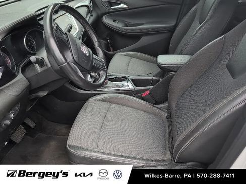 Used 2020 Buick Encore GX Preferred w/ Cold Weather Comfort Package AWD/4WD image 6