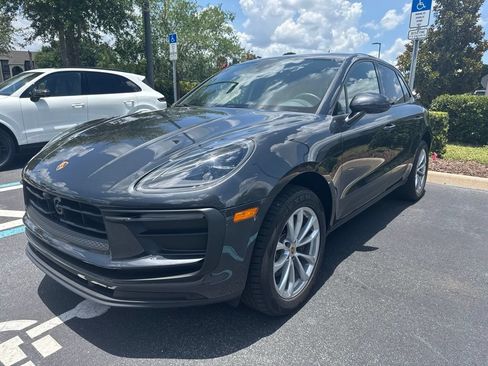 Certified 2026 Porsche Macan AWD/4WD image 1