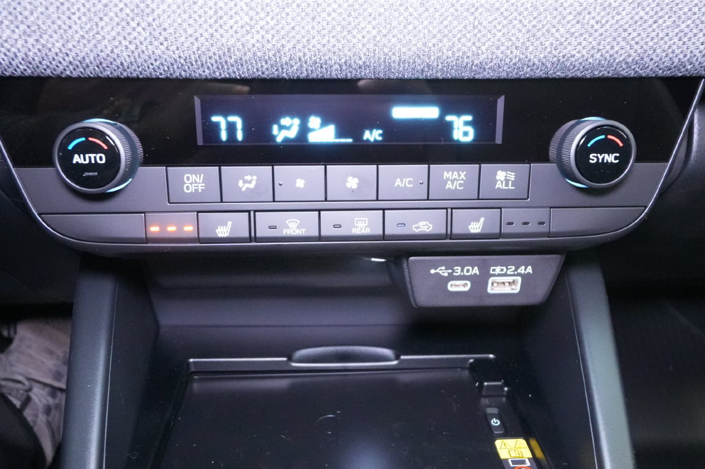 New 2026 Subaru Outback Limited AWD/4WD image 40