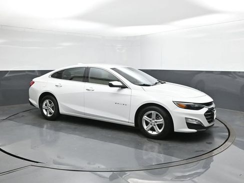 Used 2023 Chevrolet Malibu LT FWD image 15