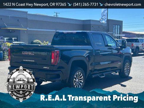 Used 2021 GMC Sierra 1500 AT4 w/ AT4 Value Package AWD/4WD image 5