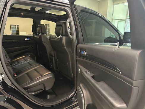 Used 2020 Jeep Grand Cherokee High Altitude AWD/4WD image 28